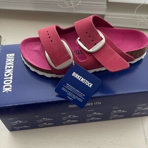 BIRKENSTOCK ARIZONA BIG BUCKLE FUCHSIA 37 Eur/ 6-6.5 US
